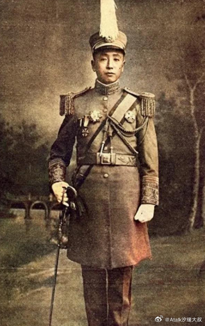 东北王张作霖的四柱八字：日柱为庚辰，庚辰为魁罡，性格刚烈，敢想敢干，敢做敢为！天