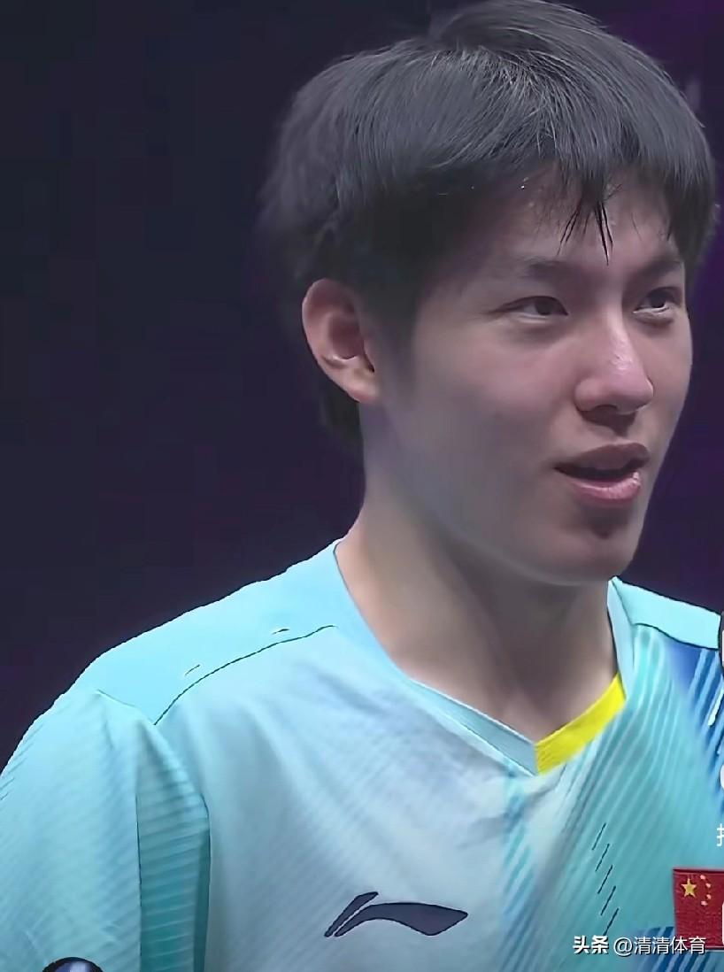 温瑞博3比1莫雷高德 晋级2026WTT重庆冠军赛男单八强的内场采访🎤
球迷：