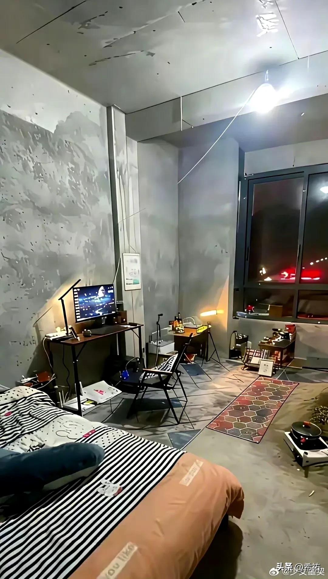 什么是简装，这才是！
叙利亚风格。