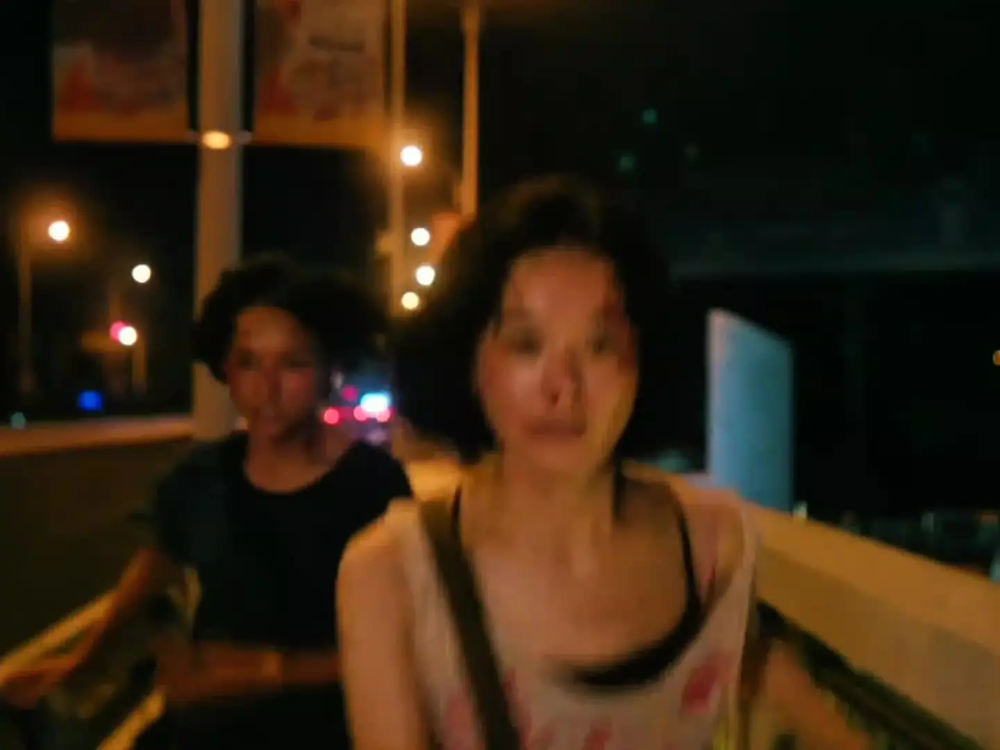 从初登大银幕的青涩，到如今游刃有余的演绎在电影之路上不断成长、突破。