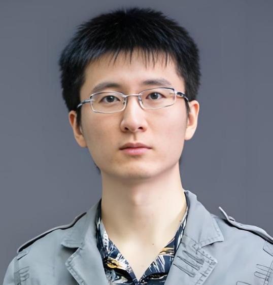 朱泽园，来自南京的“天才学神”，全国第一名入选国家队，两届国际奥赛（IOI）金牌