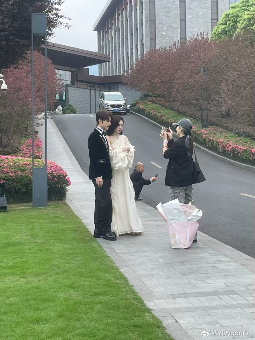 偶遇孙乐言奥斯卡 毓言cp 啊啊啊好美好白