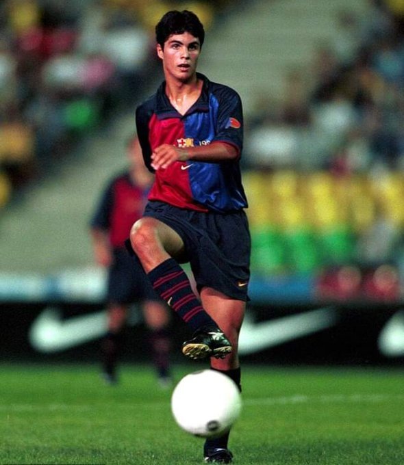 【老照片】 西甲 Mikel Arteta in action for Barc