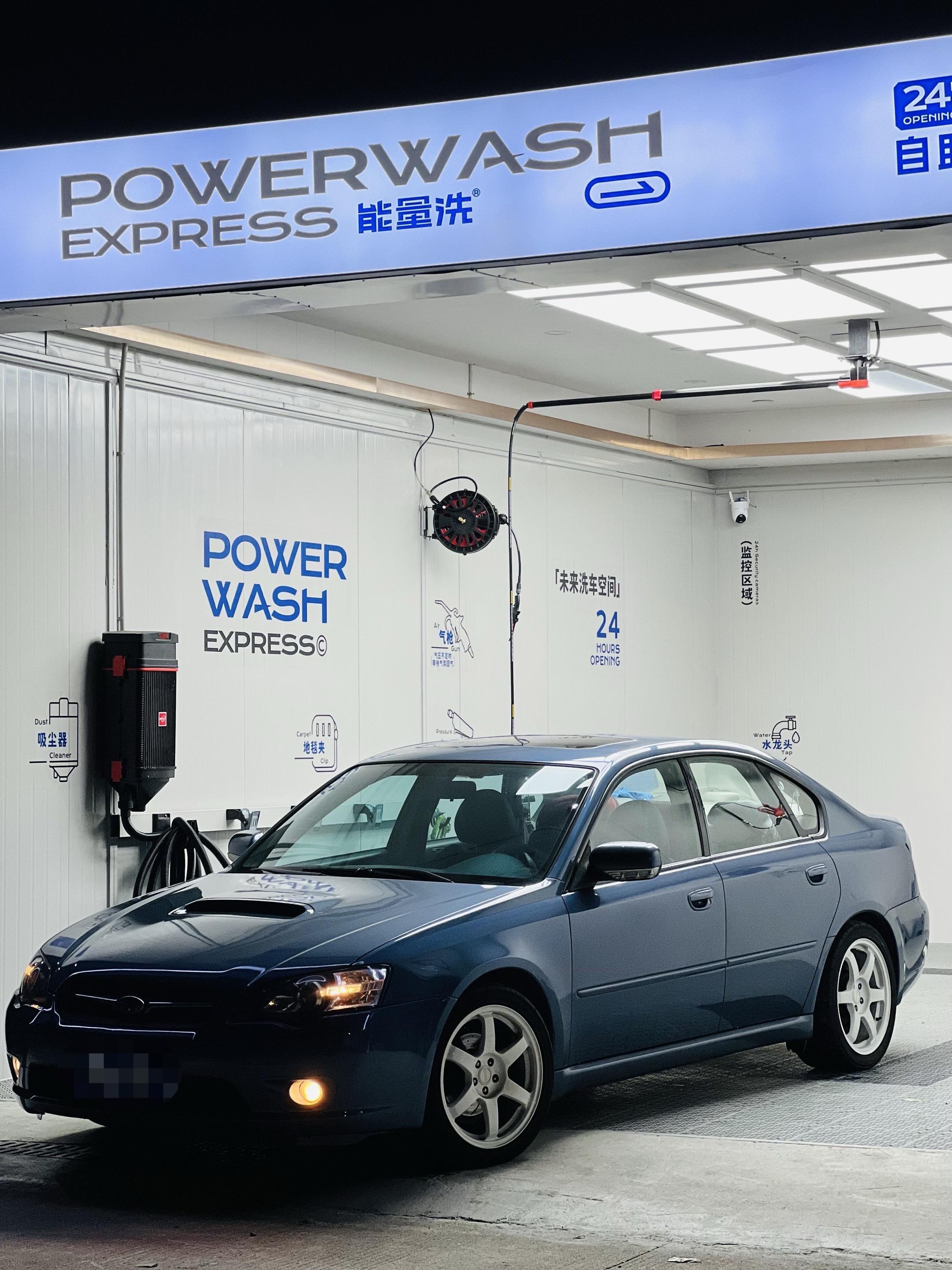 车子贵不贵真的不重要，干净是一种态度，洗干净后瞬间治愈满满！