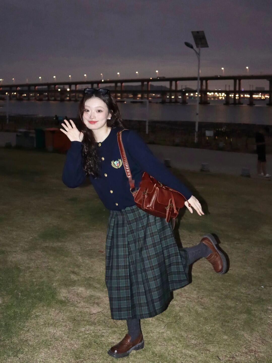 微胖女孩秋天的漂亮衣服也太多啦！！！