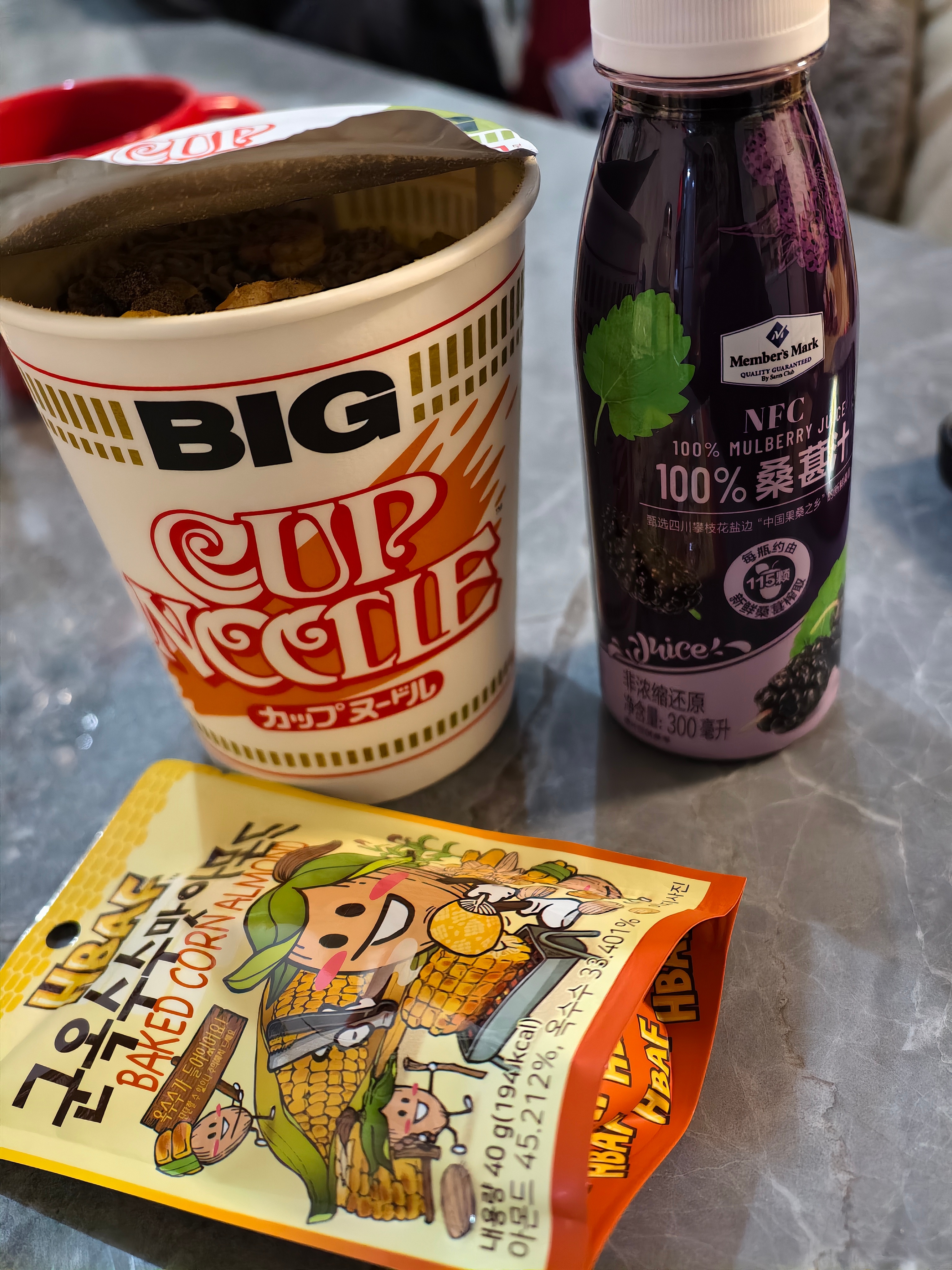 郑重宣布：2026年和泡面达成战略合作关系！它管饱，我管烧水，合作非常愉快！基本