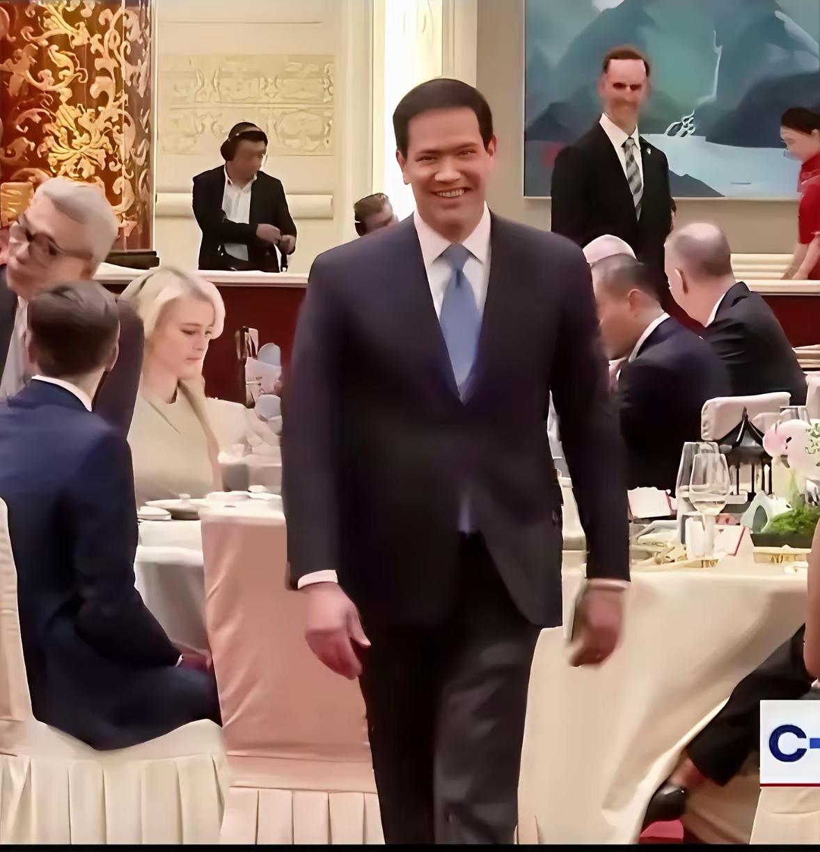 来到中国很高兴，看来收获不小！
双赢是肯定的。