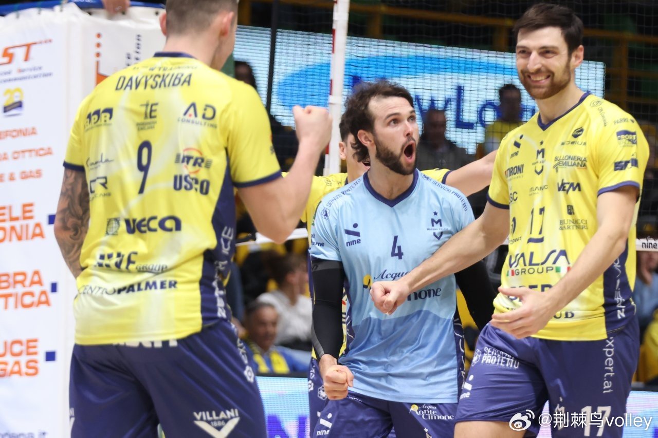 【意超男排】常规赛第6轮，摩德纳3-0横扫帕多瓦赢赛季第三胜（25-22 25-