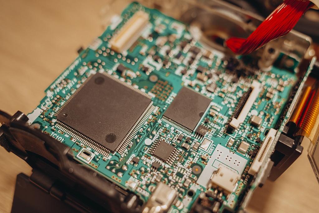 内存涨价来袭，苹果PCB供应链全力备战iPhone 18

据 PCB 行业知情