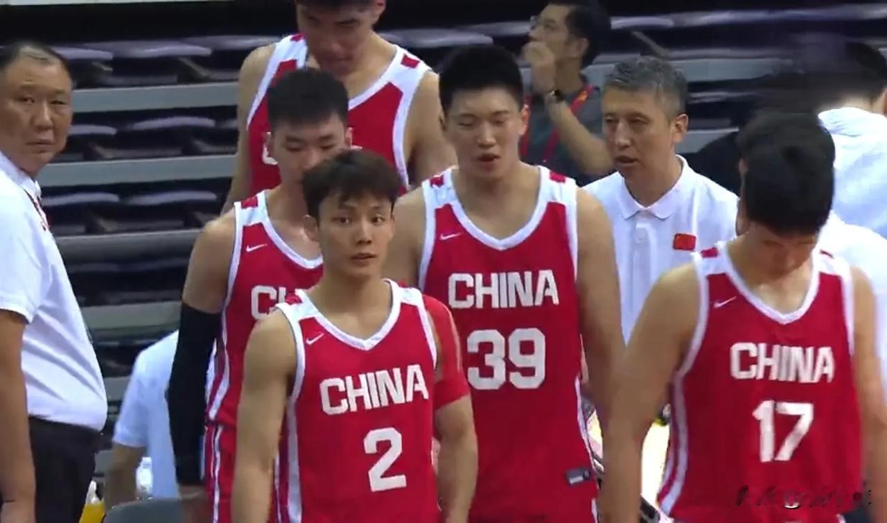 2025男篮热身赛南京站，中国vs波黑，比赛观赏性真的太差！
特别第二节后半段时