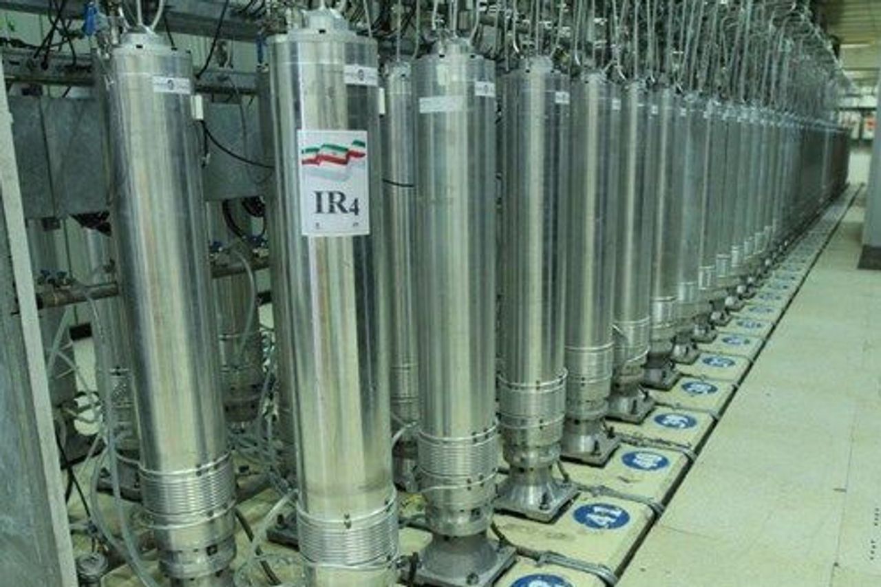 据环球网报道，美伊谈判出现重大突破。华盛顿准备解冻200亿美元伊朗资产，换取德黑