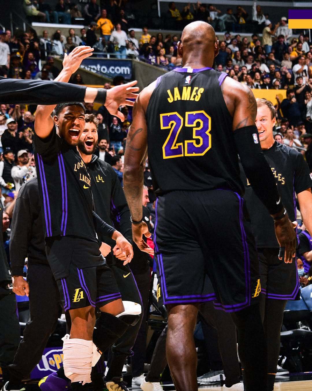 没想到今年季后赛又要说出那句话了：“老詹，带着我们再冲一次吧”nba西部季后赛对