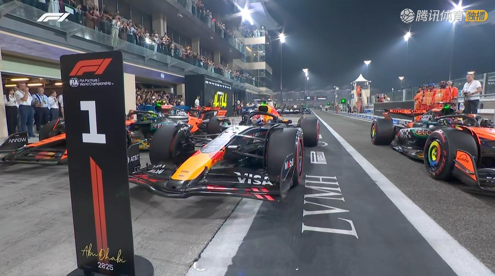 红牛的速度~~~真吓人！潘子在阿布扎比的第五杆到手了本赛季第8个杆位职业生涯第4