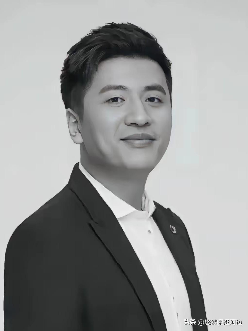 张雪峰走了，但他留下的十条铁律，仍然指引高考考生和家长：

1. 能选物理绝不选