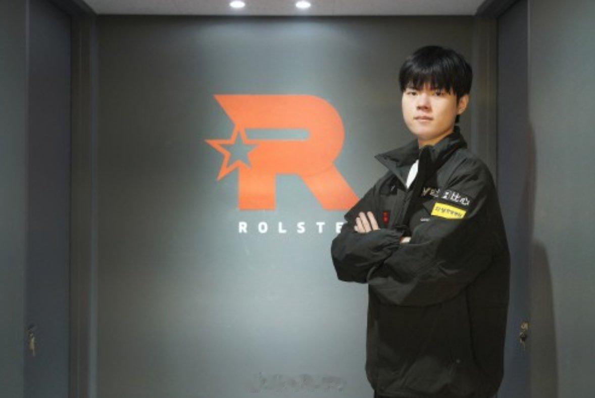 24年KT队服曝光，大家觉得咋样？[送花花]

©rumor_1023 twi
