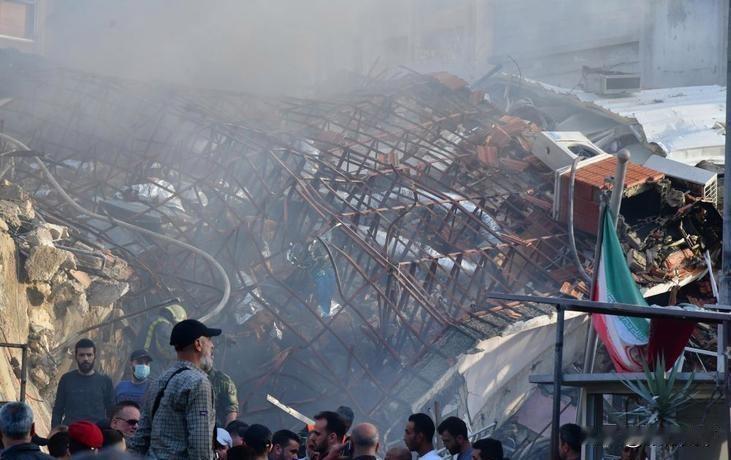 为何不炸军营却夜袭花旗银行 伊朗降维打击看呆华尔街

来源:阳光依贝9101
