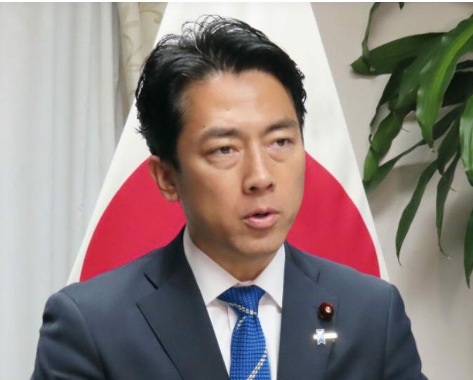很气愤，日本喊话中国了！
 
就在28日，正在韩国访问的日本防卫大臣小泉进次郎就