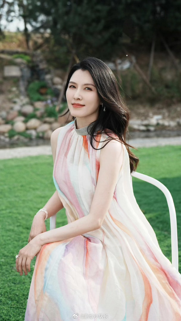 徐洁儿沈曼青下岗再就业《海豚湾恋人》的粉丝全体起立！沈曼青下岗再就业，从亚洲巨星