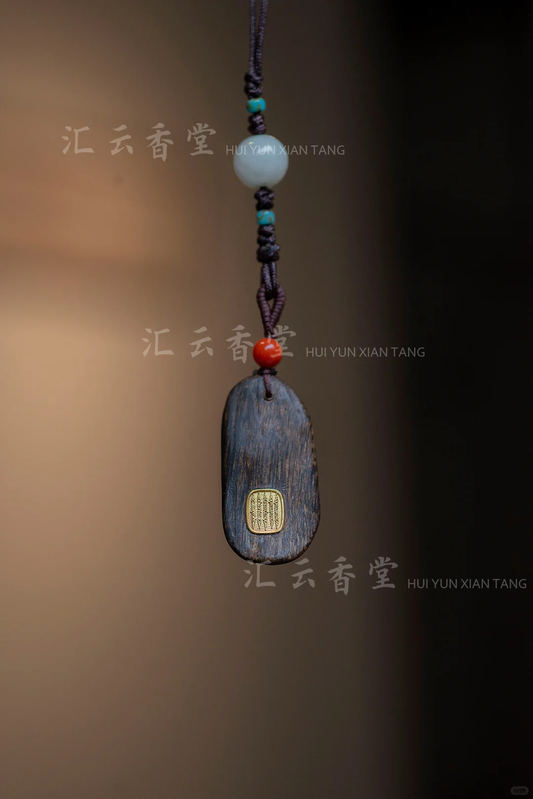 沉香镶嵌18k金【扎基拉姆】手机挂吊坠