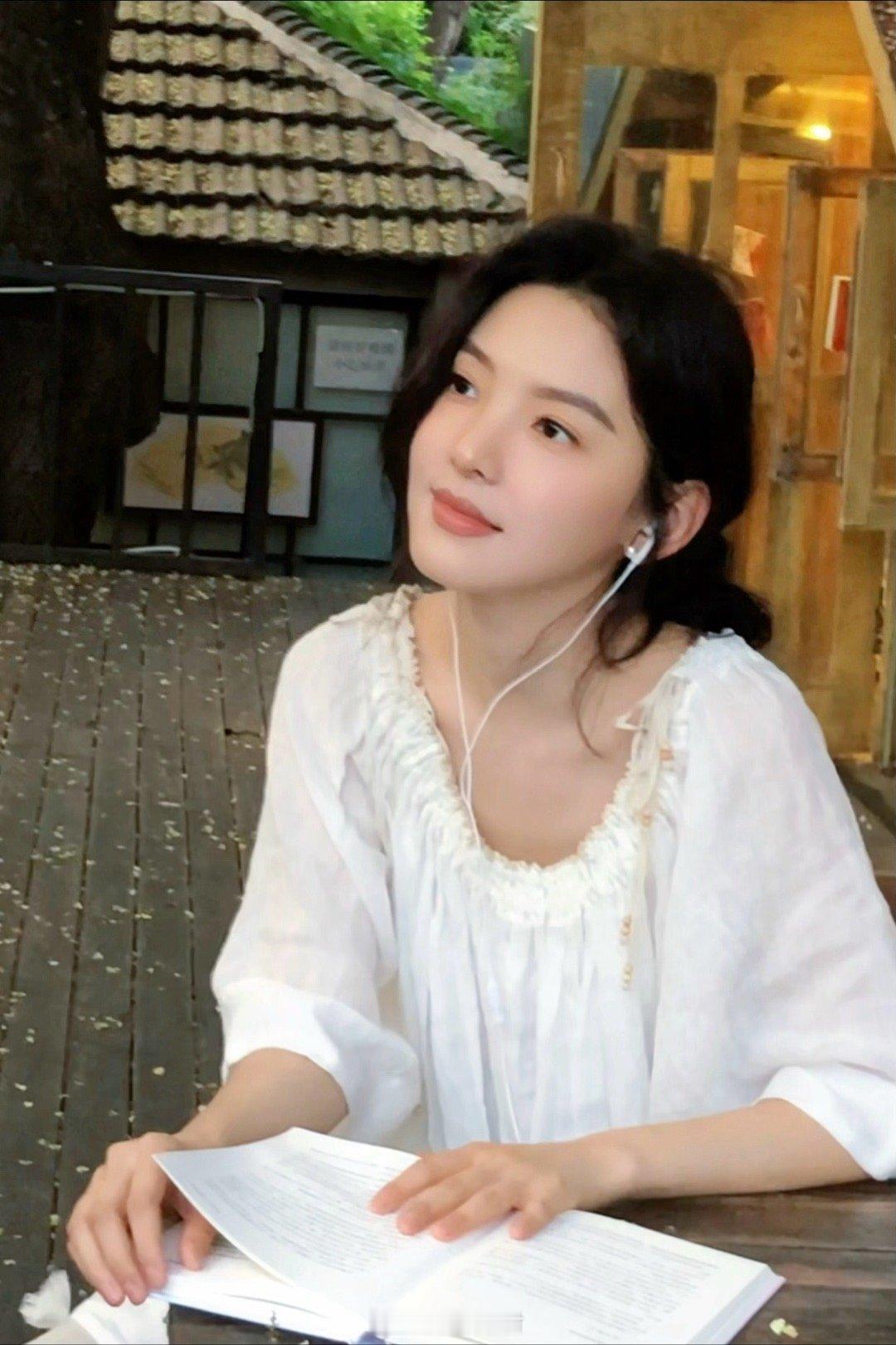 章若楠清纯女神 