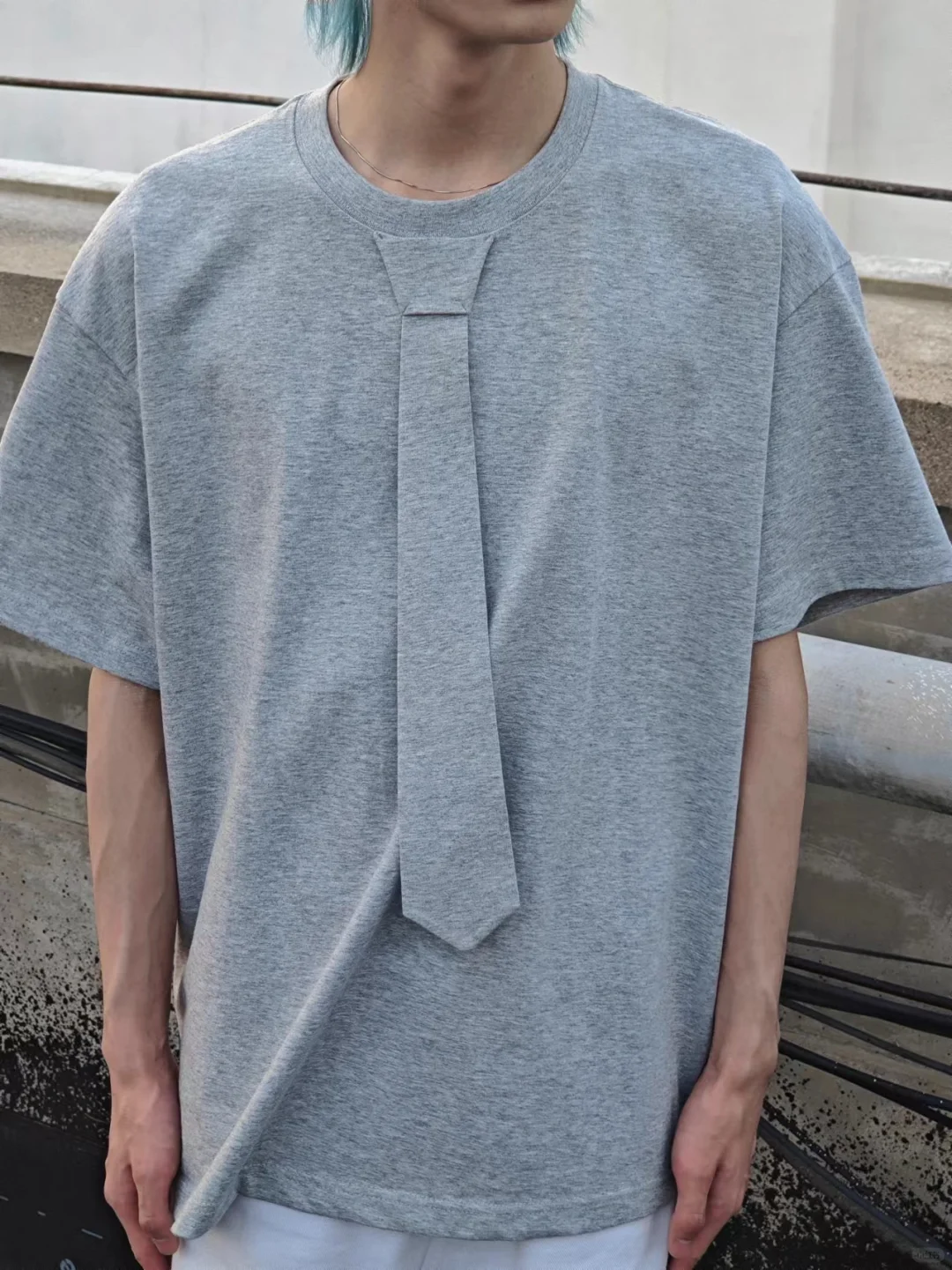 長了領帶的t恤158！💙