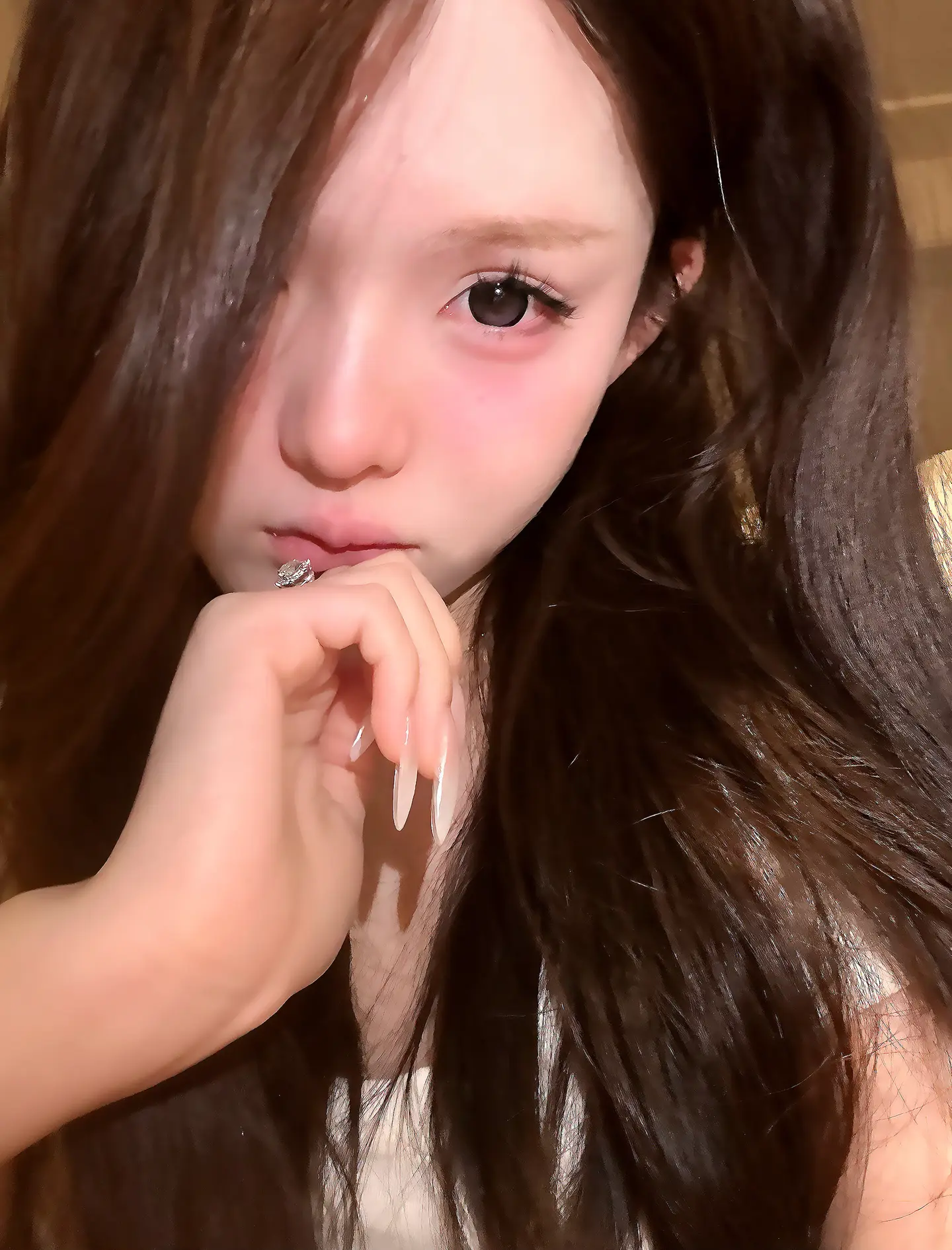 刚开始你夸她可爱 后来你说她脾气太怪