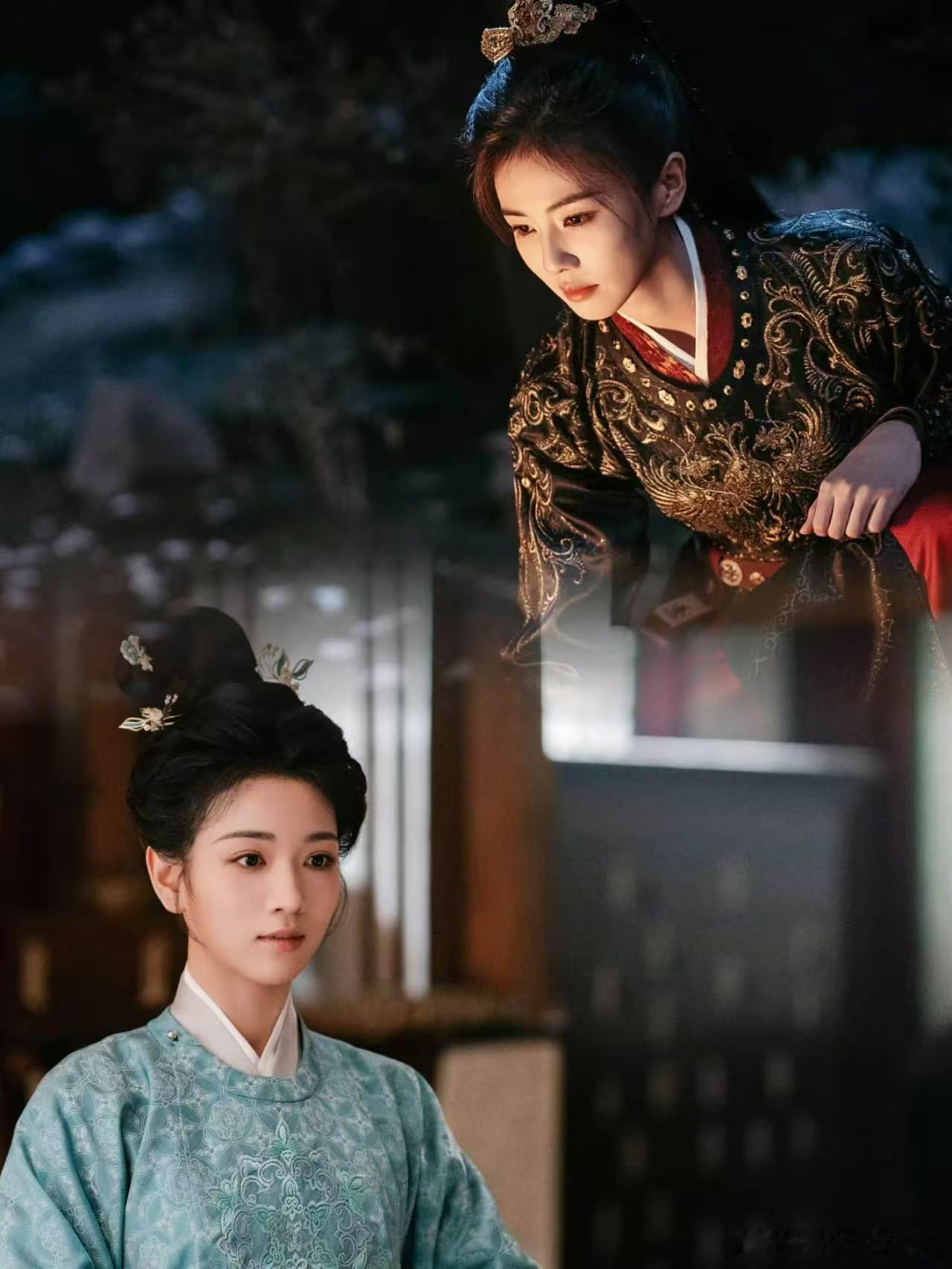 白鹿代露娃二搭疯批对疯批 唐宫奇案双疯批太带感！一个赌命查案吃毒菜，一个以身试险