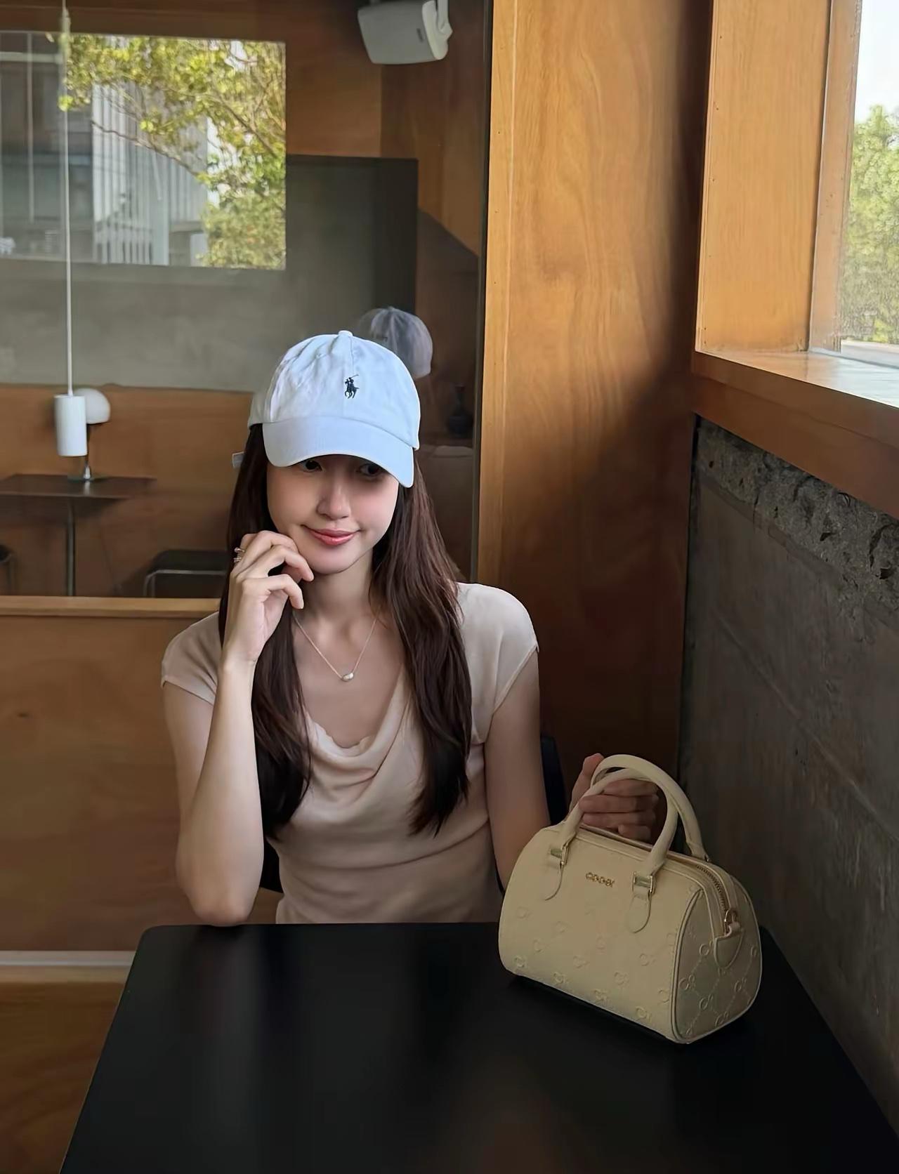 分享一张你最近的美照吧