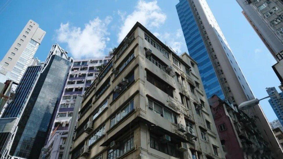 凤凰新闻【全国第一个房价大涨的城市，出现了】作者|宝珠编辑|江江视觉|诺言202