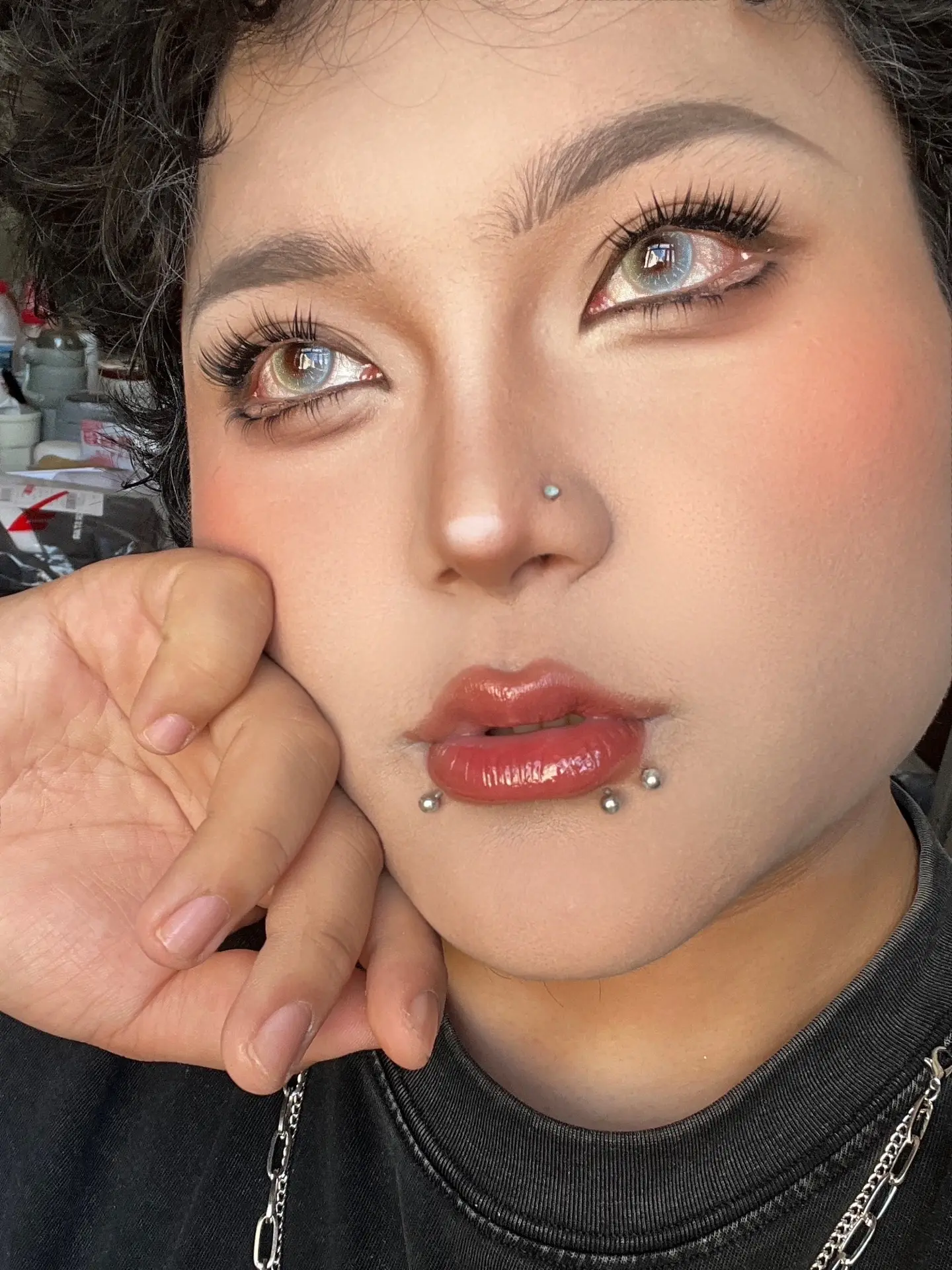 把仙境戴近眼睛里。无锁边仙境，色彩渐变或撞色，高显色且通透，打破传统...