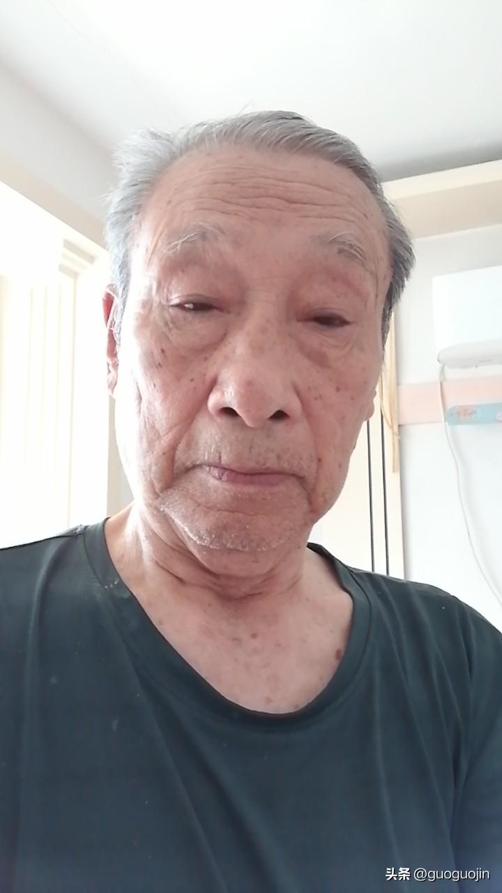 人生难忘的记忆①.一九六一年我在大连染枓厂硫化青车间劳动锻炼时上夜班，不慎取样品