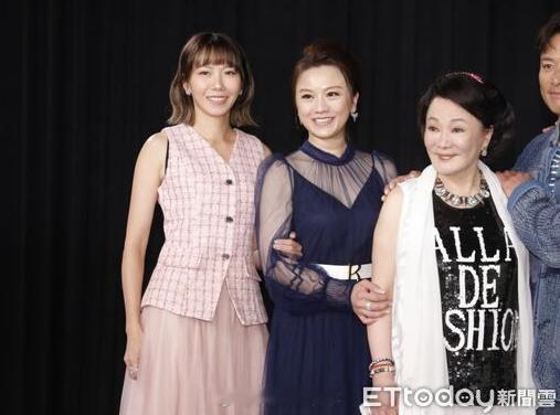大牙官宣离婚后首现身 据台媒，19日，大牙出席八点档新戏《百味人生》首映记者会，
