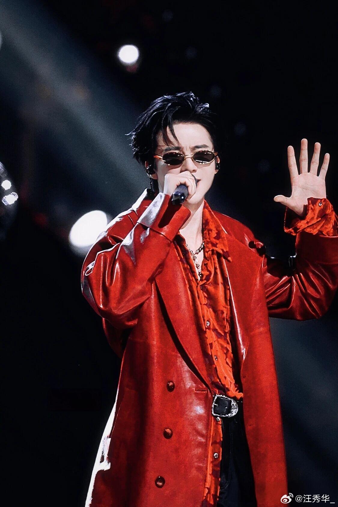 刘宇宁你好香啊性格真诚不做作，颜值气质双在线，这样的刘宇宁真的很难不爱 