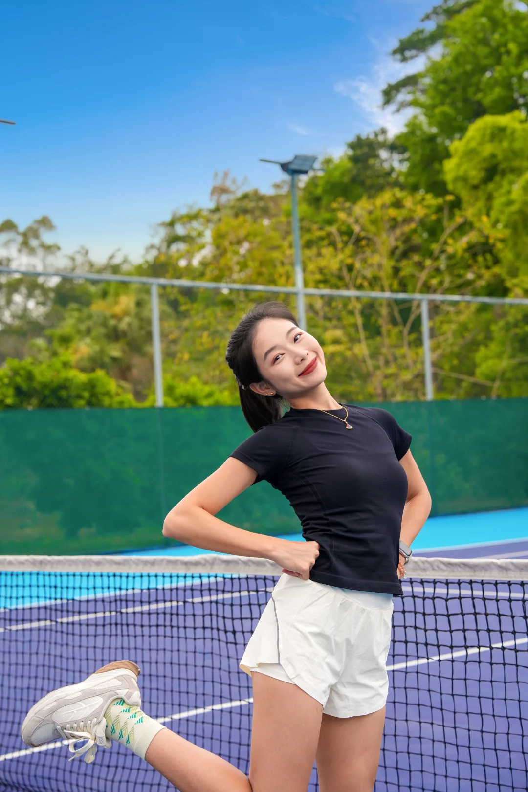 🎾阳光明媚的网球女孩