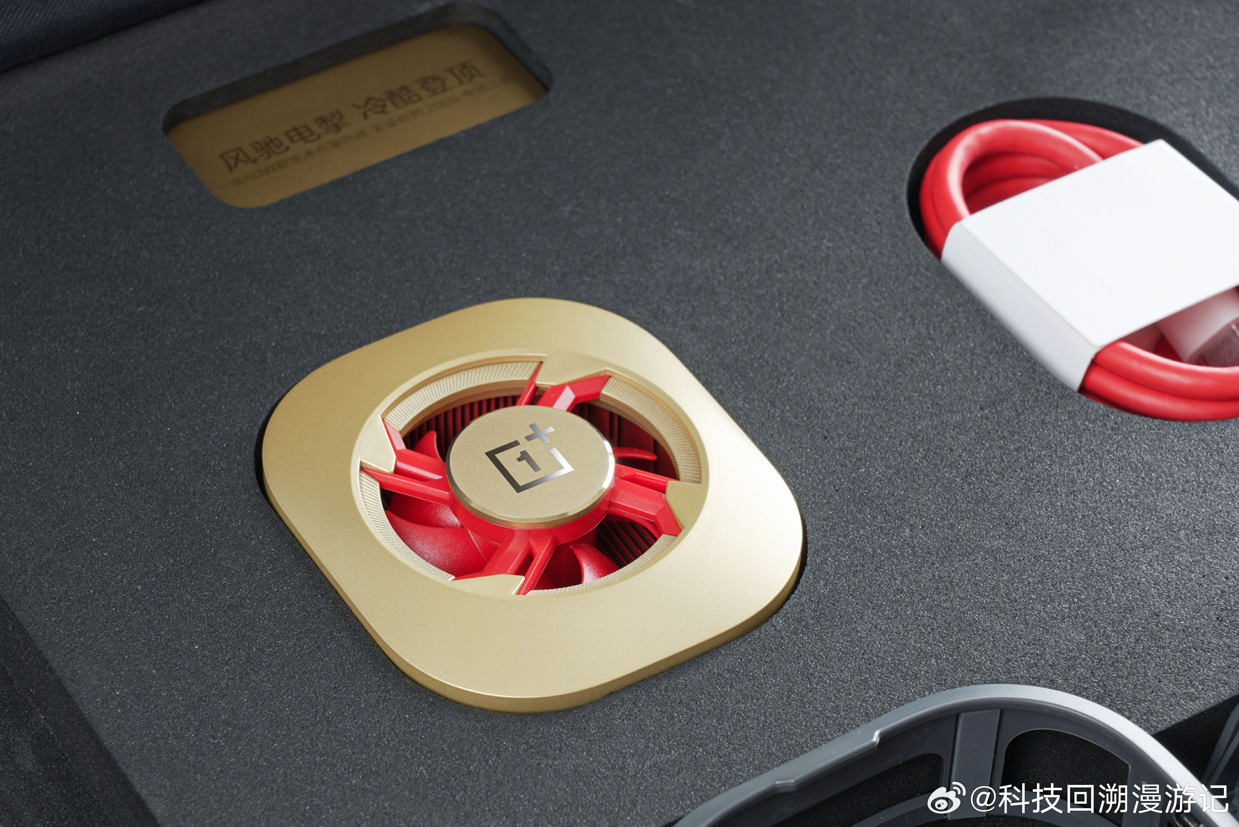 看完一加杯总决赛简单唠两句。规模和普通品牌赛完全不是一个量级，官方职业级的舞台、