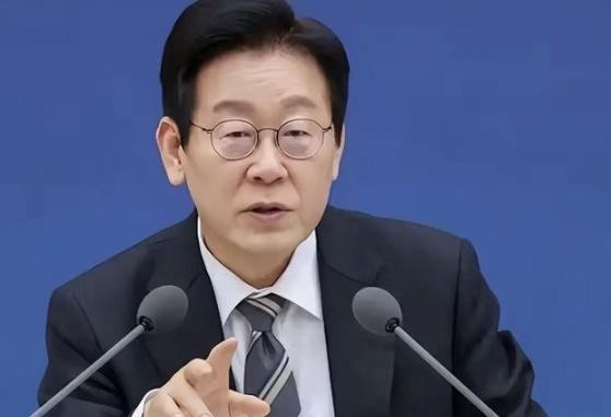 李在明不得了啊！除了提出建设一条连接中韩朝三国的高铁外，韩国的一些企业“巨头”也
