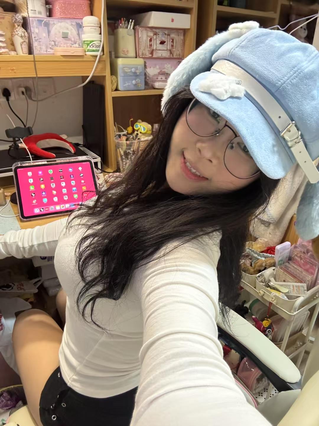 阿春，我喜欢你。等等我，我一定会带你回家