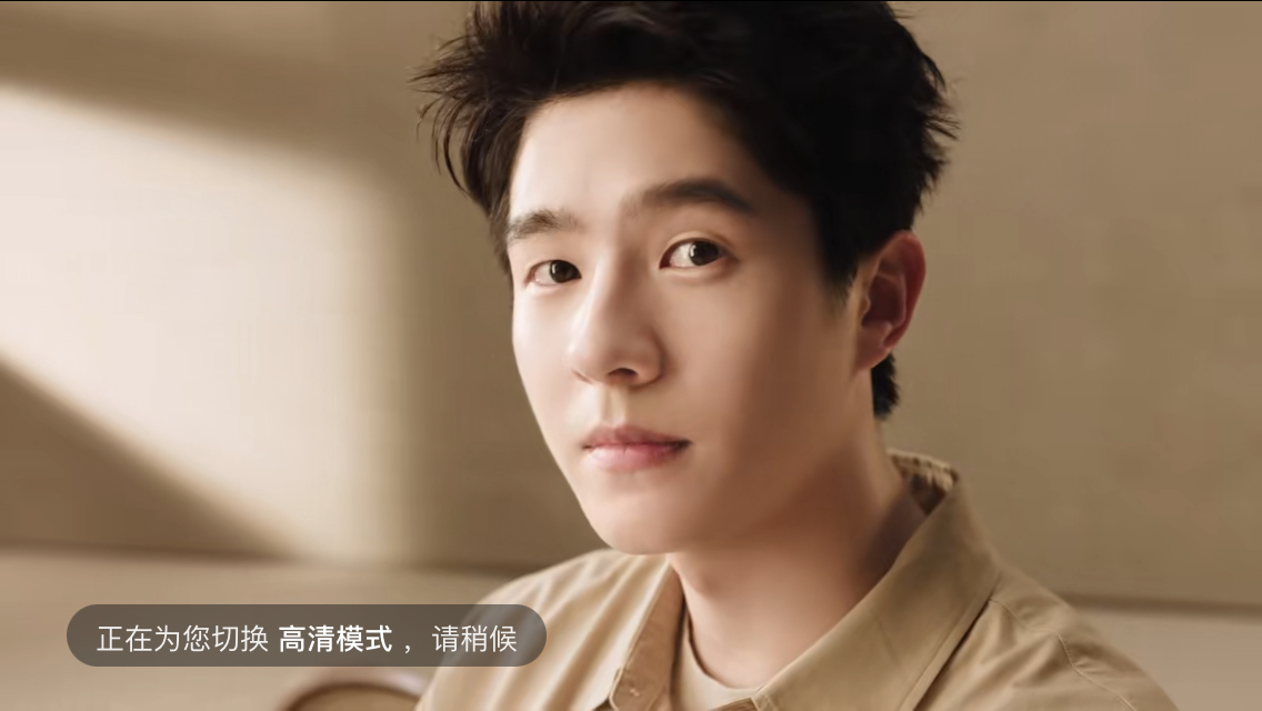 刘昊然DRWU达尔肤品牌代言人  角色演绎要精准，肌肤护理也是一样✨荧幕之上，打