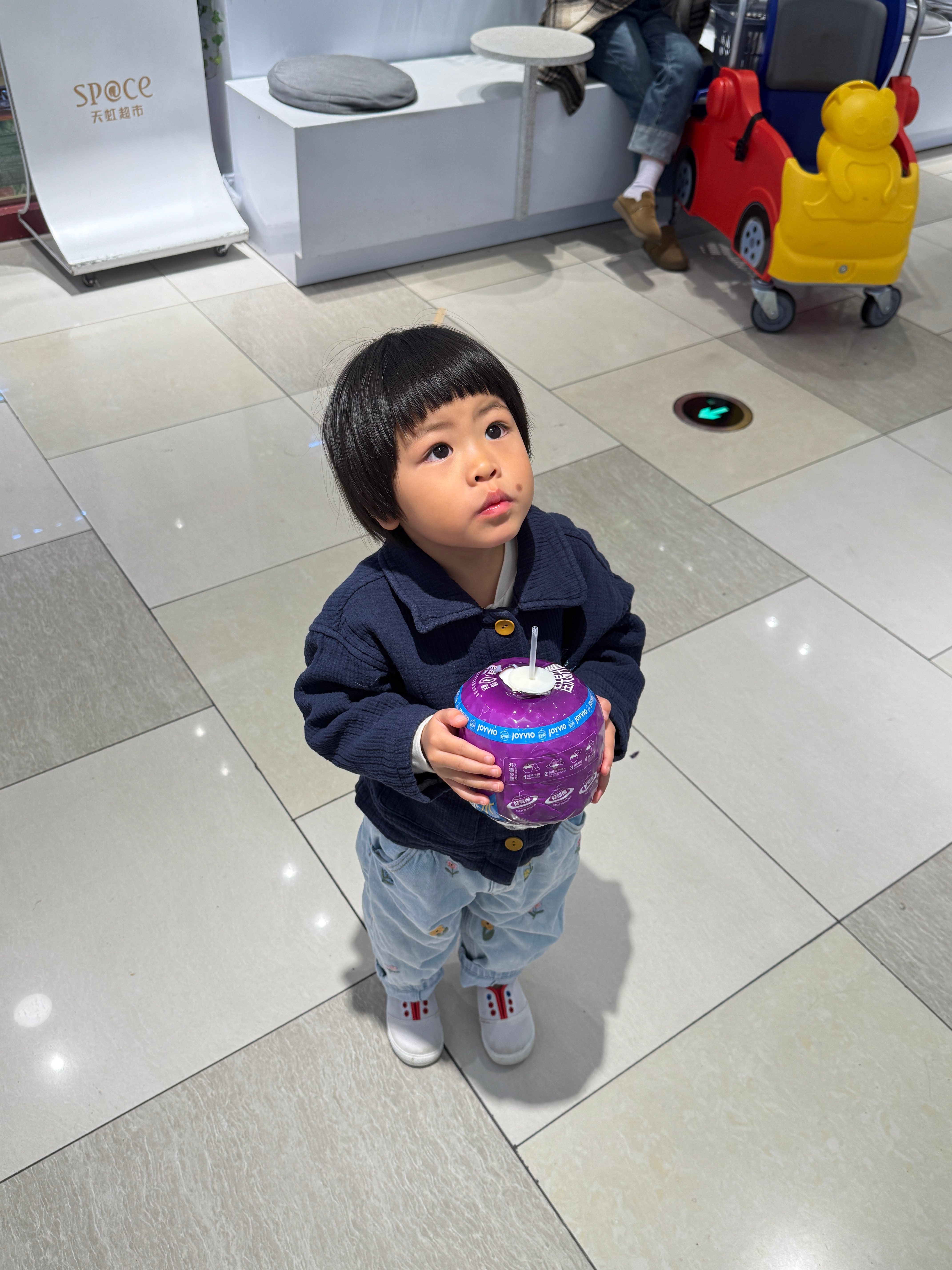 非常适合去泰国的宝，喜欢喝比自己头还大的椰子带娃随手拍