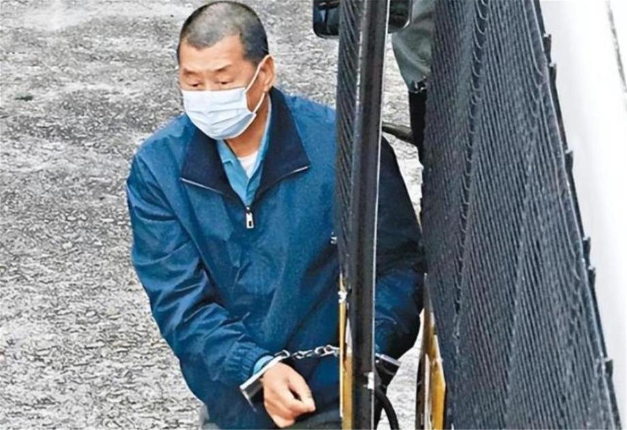 最近关注国际时事的朋友，肯定都刷到了这则消息，估计不少人跟我一样，看到的时候心里