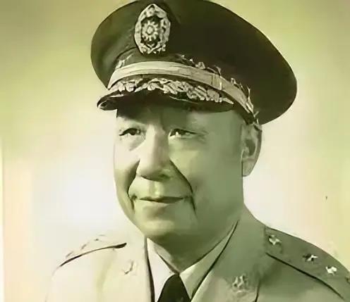 1949年6月1日，蒋介石急电青岛：“所有港口、电厂、纱厂，一律炸毁！”警备司令