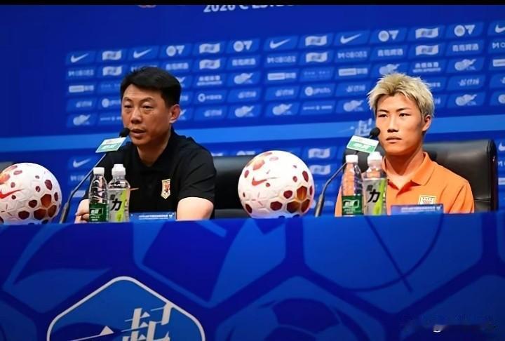 唐田今天的发布会释放出信号：后五轮着眼未来，但绝非放弃争四。
 
在赛前新闻发布