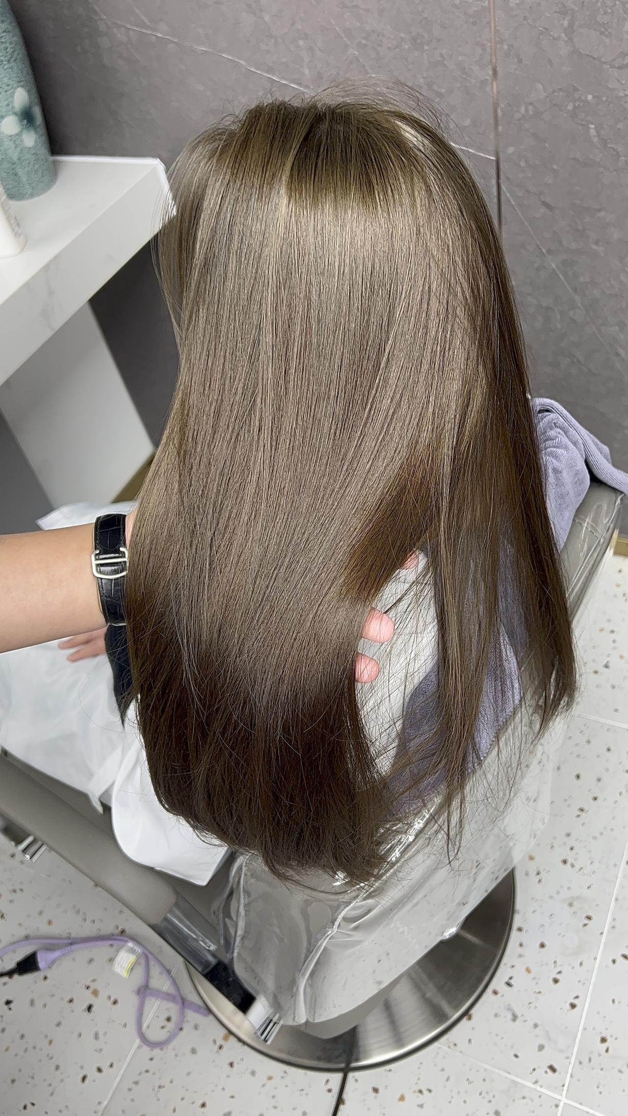 不用漂的发色 奶茶色 染发前染发后 冷棕色奶茶灰棕色