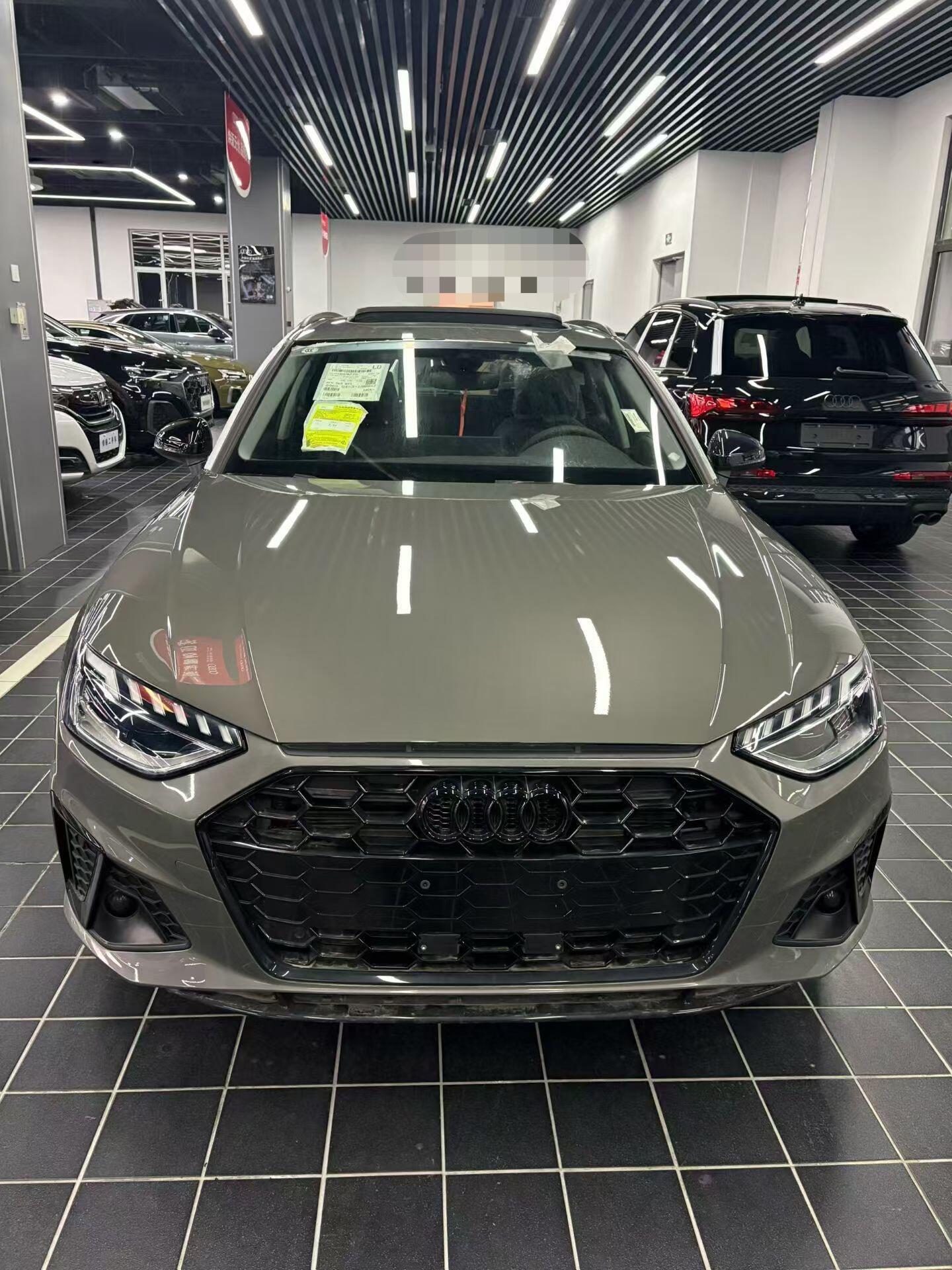 奥迪A4Avant，全进口优惠完裸车价20.8万现车不多了，先到先得24年生产涉