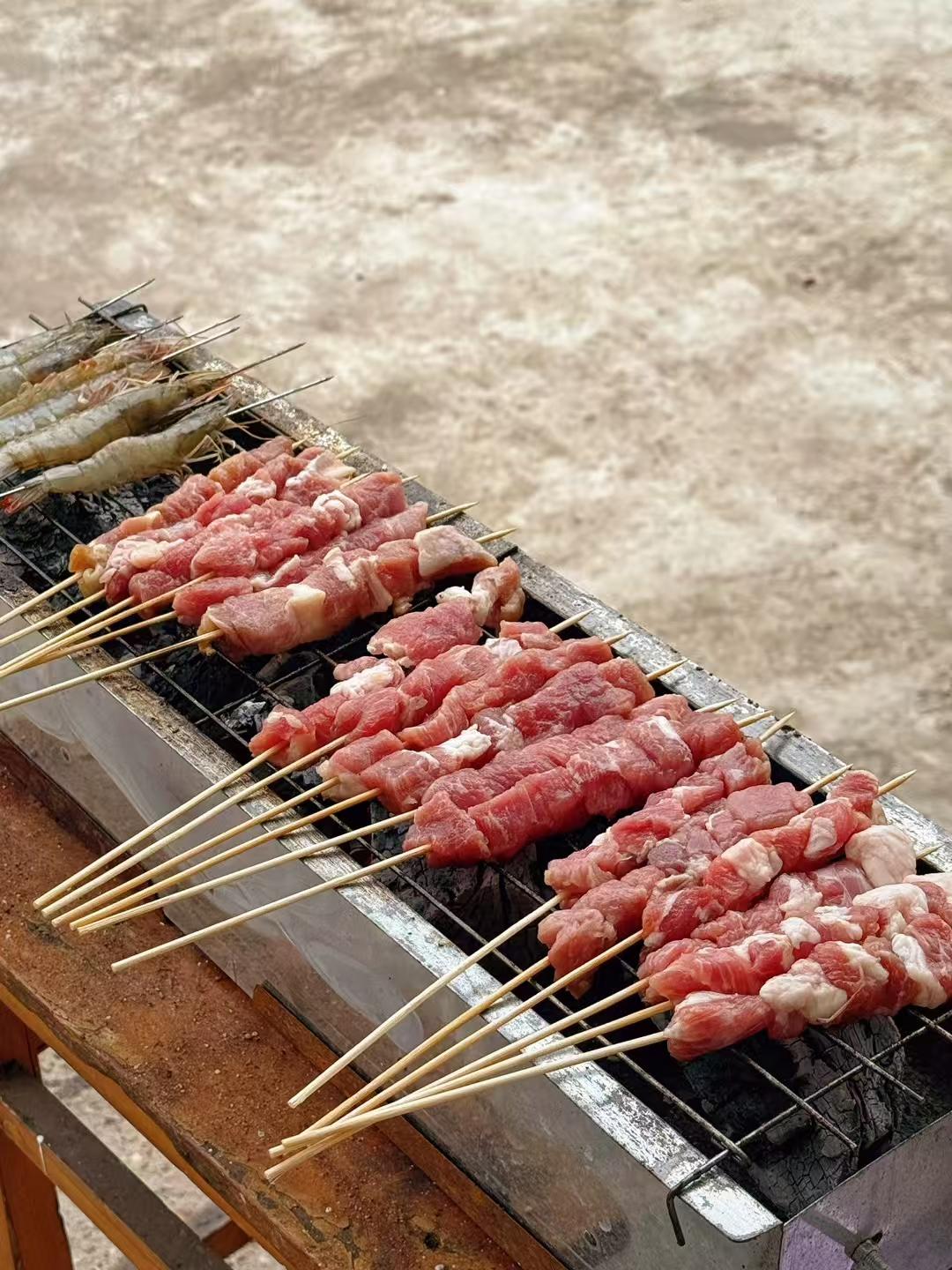 BBQ 没有十分的爱就别影响我淦饭