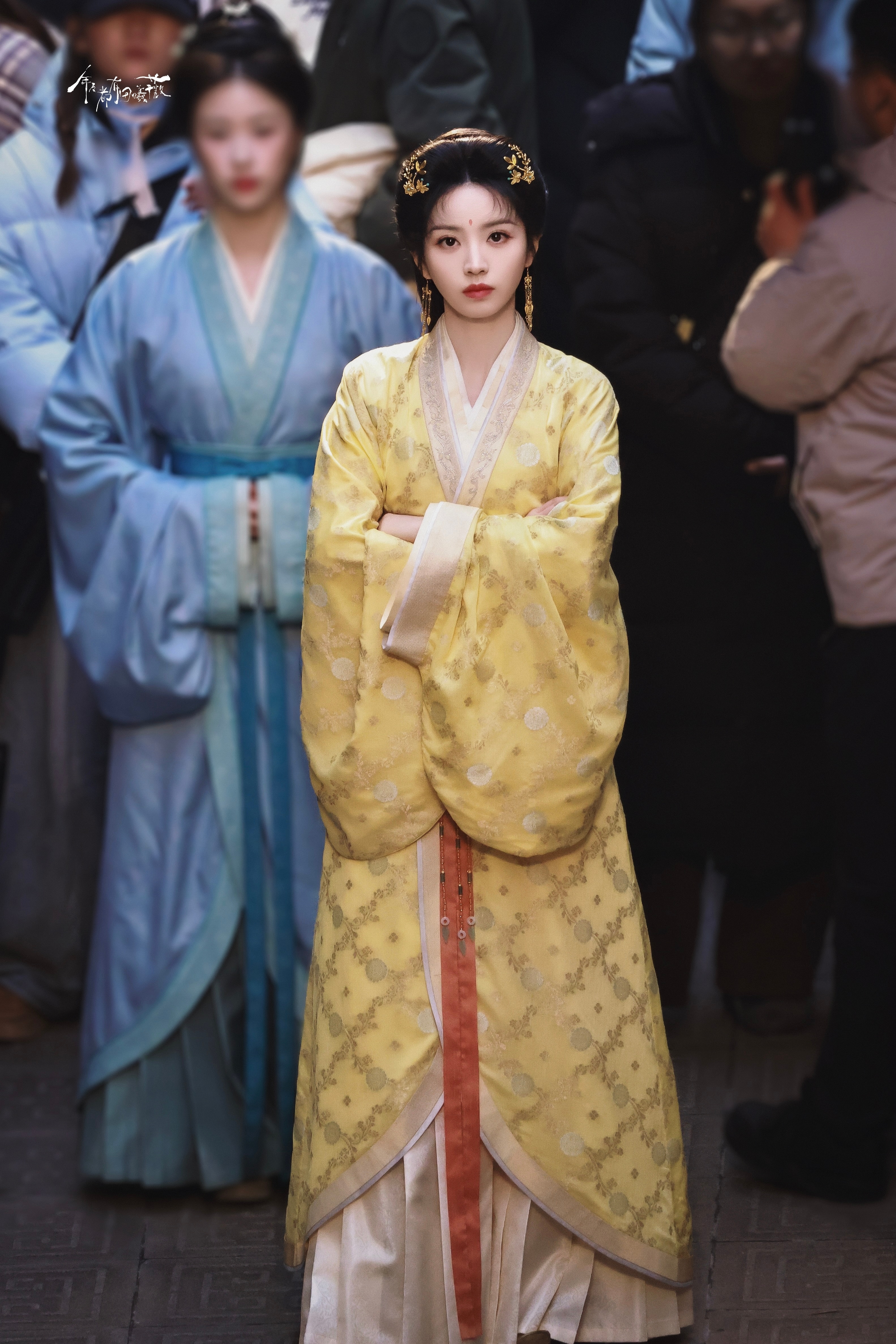 小田还是这套黄衣但是是新图美美滴～～～✨✨✨ 