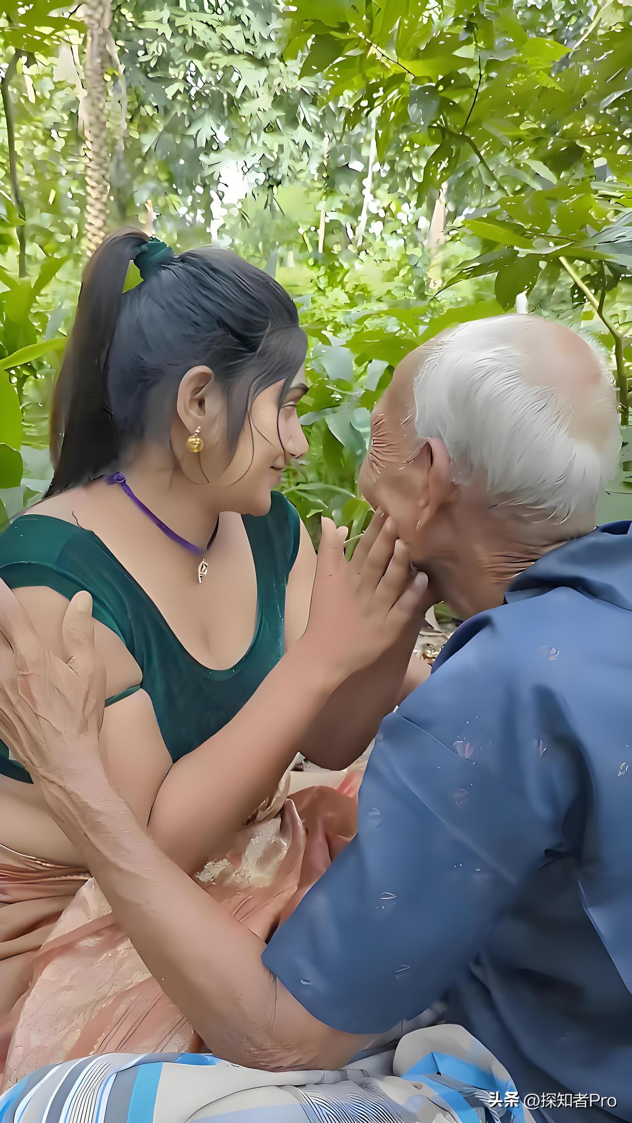 上海65岁老李艳福不浅
遇上了一个自称33岁富婆“要给他生娃”
约会当晚发生的事