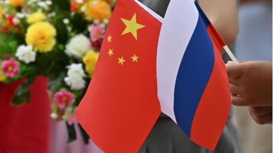 俄罗斯发出警告：战争爆发中国将被围攻，不过对中国最危险的不止战争。大家最近可能刷