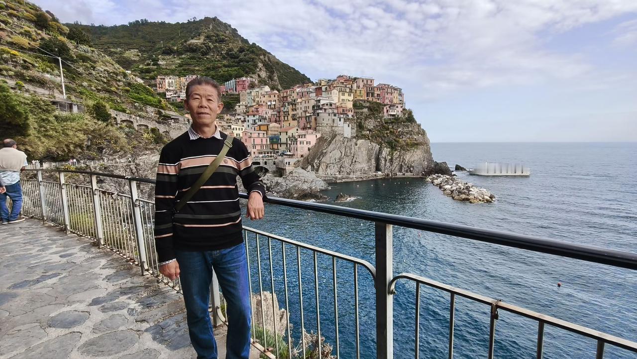 再旅欧洲4—国家公园五渔村
2026.5.11

离开米兰，我们乘坐奔驰大桥车，