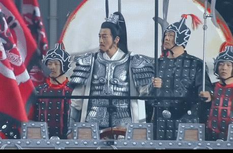 苏超有项羽，闽超有郑成功，赣超如今有了文天祥；其中苏超和闽超都有跃马赛场的场面，